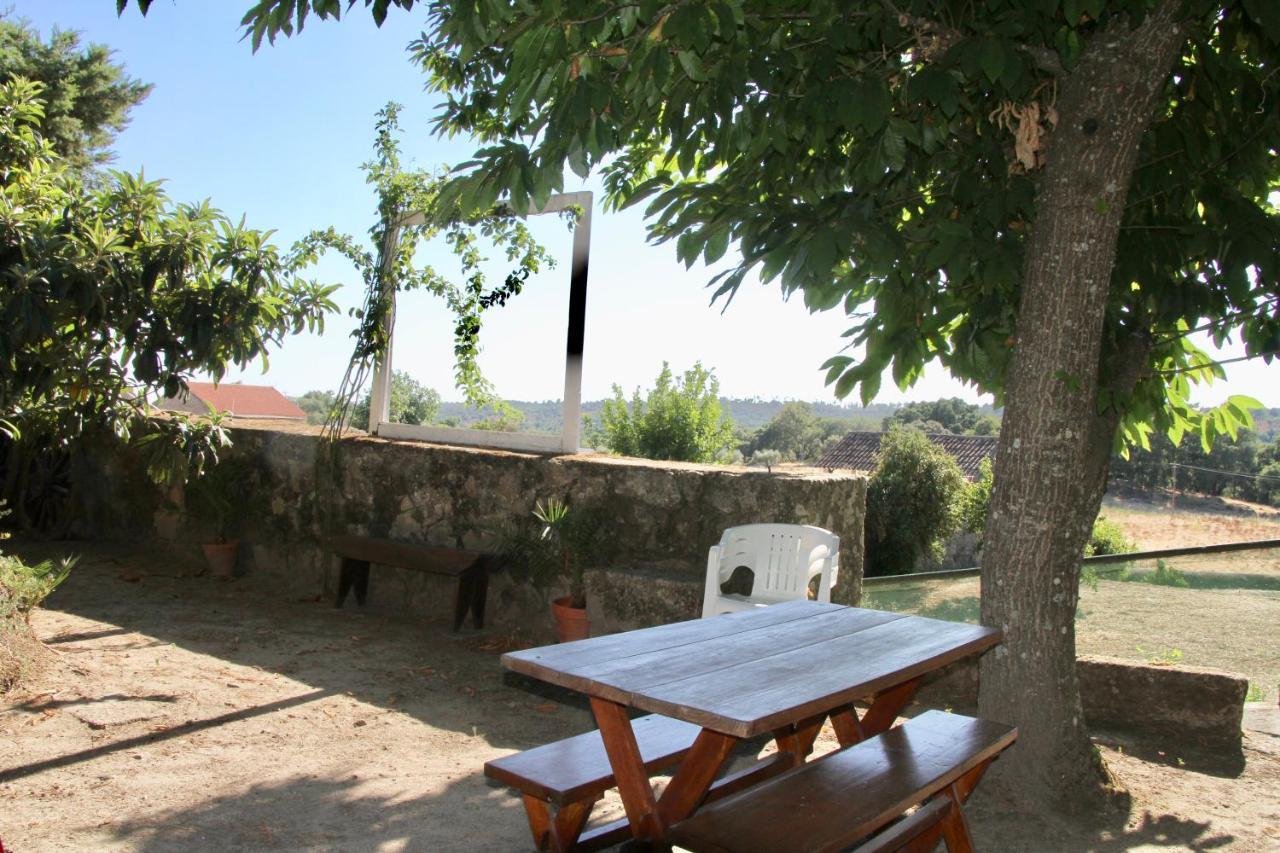 Hostal Casa Do Balcao Alcains Exterior foto